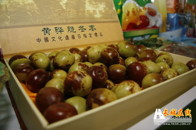 我省名優(yōu)農(nóng)產(chǎn)品亮相農(nóng)交會(組圖)-雪花梨|鴨梨|黃冠梨|趙州雪花梨|水晶梨|果品網(wǎng)|水果網(wǎng)-中華梨網(wǎng)打造國內(nèi)最大的梨果網(wǎng)站